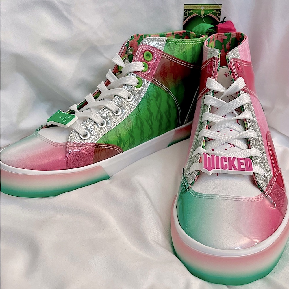 WICKED GLINDA ELPHABA Women's High Top Sneaker Shoes SIZE 8 Pink & Green NEW - Picture 3 of 16